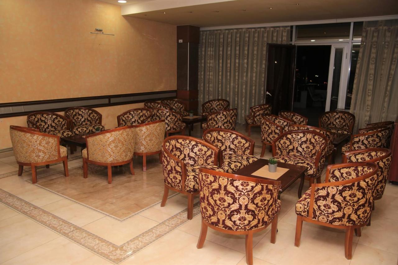 Hotel Pashtriku Gjakova Eksteriør billede