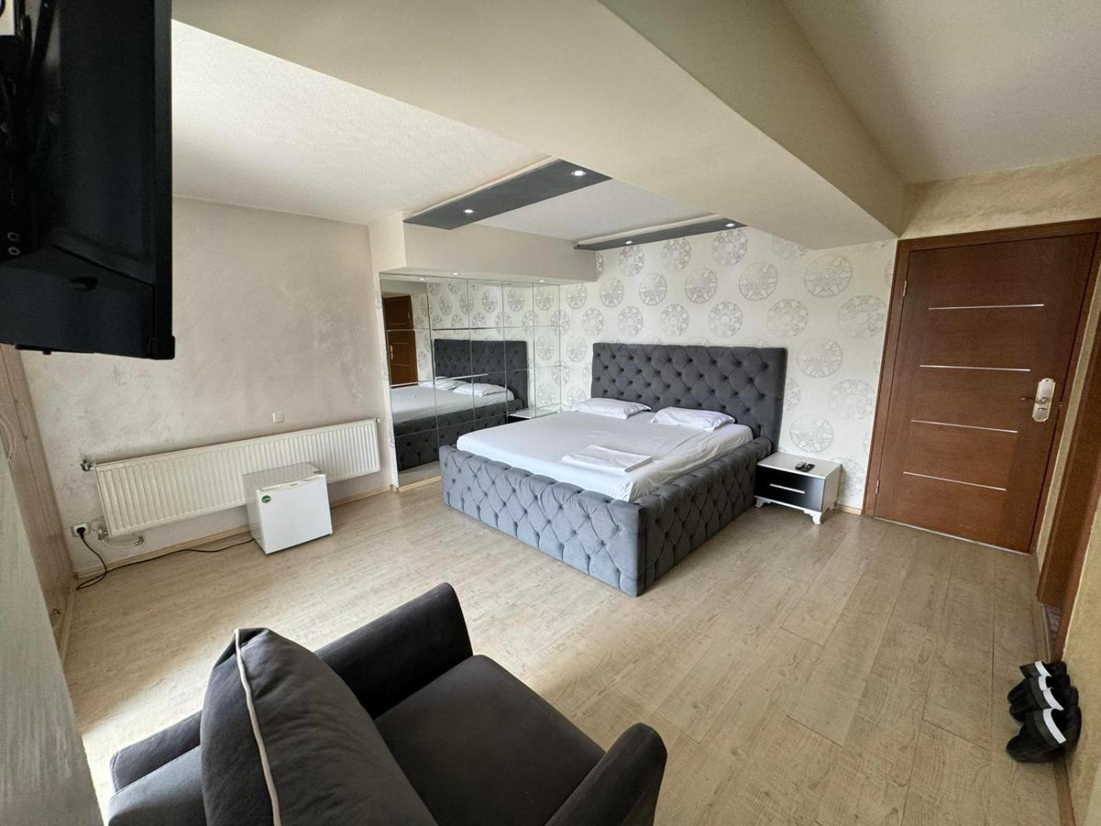 Hotel Pashtriku Gjakova Eksteriør billede