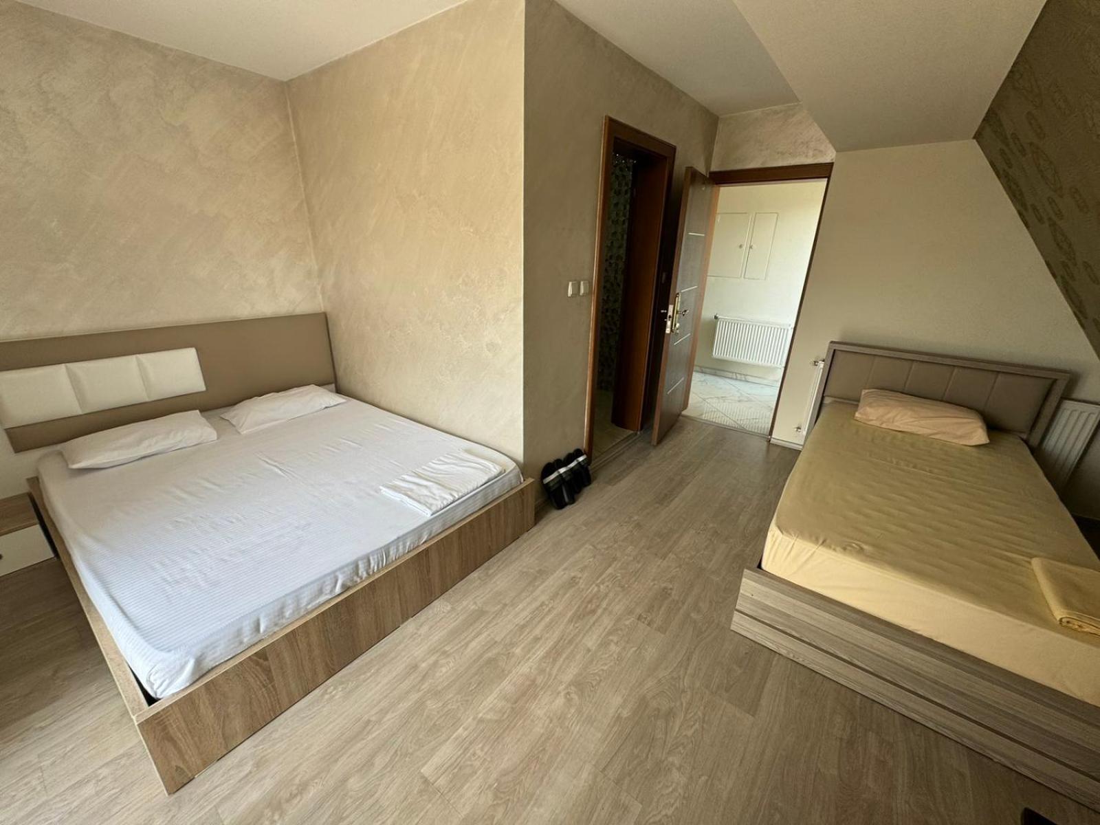 Hotel Pashtriku Gjakova Eksteriør billede