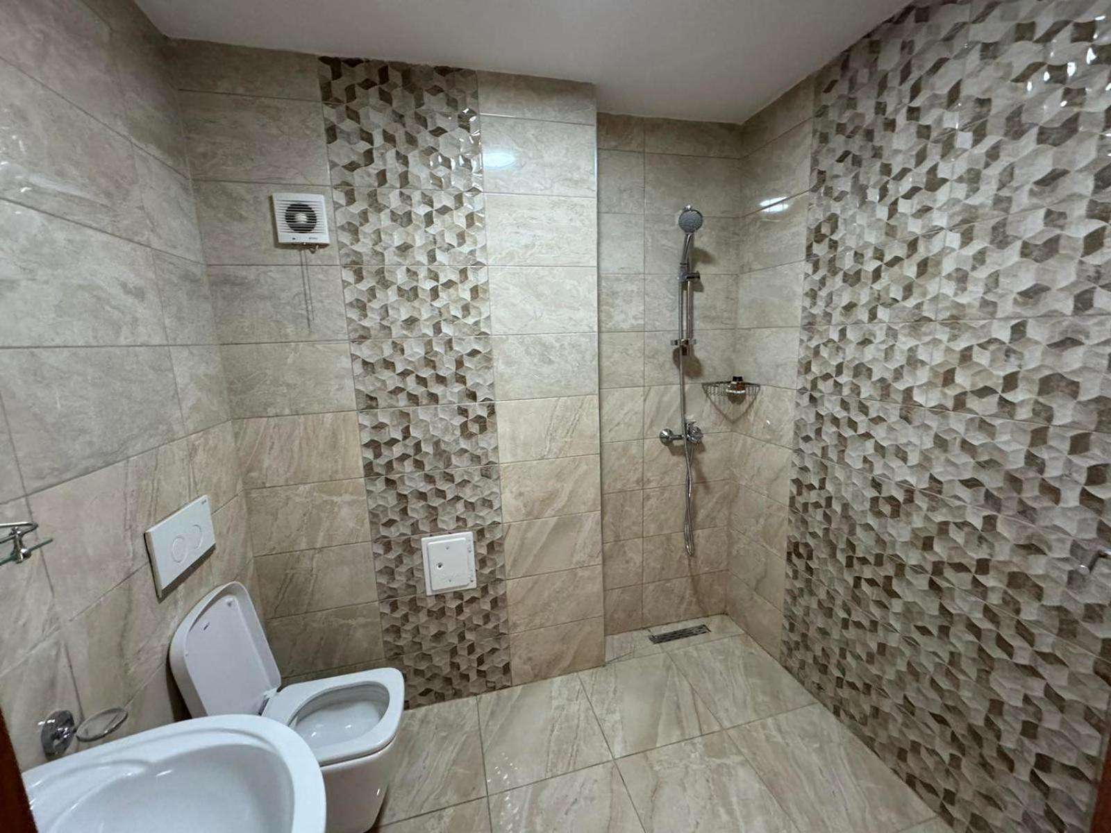 Hotel Pashtriku Gjakova Eksteriør billede