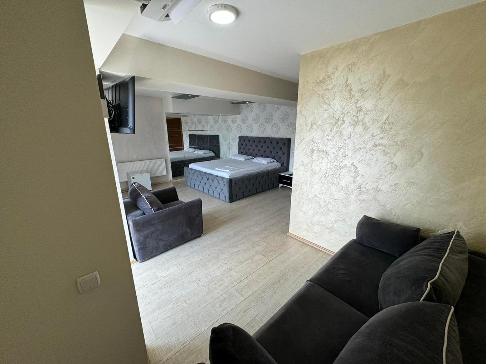 Hotel Pashtriku Gjakova Eksteriør billede
