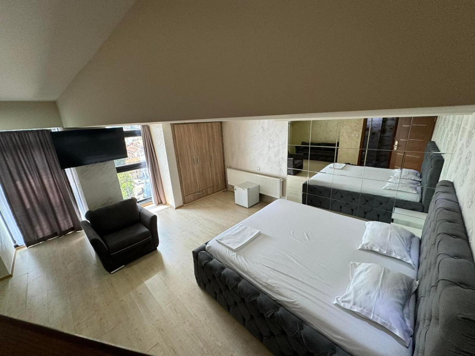 Hotel Pashtriku Gjakova Eksteriør billede